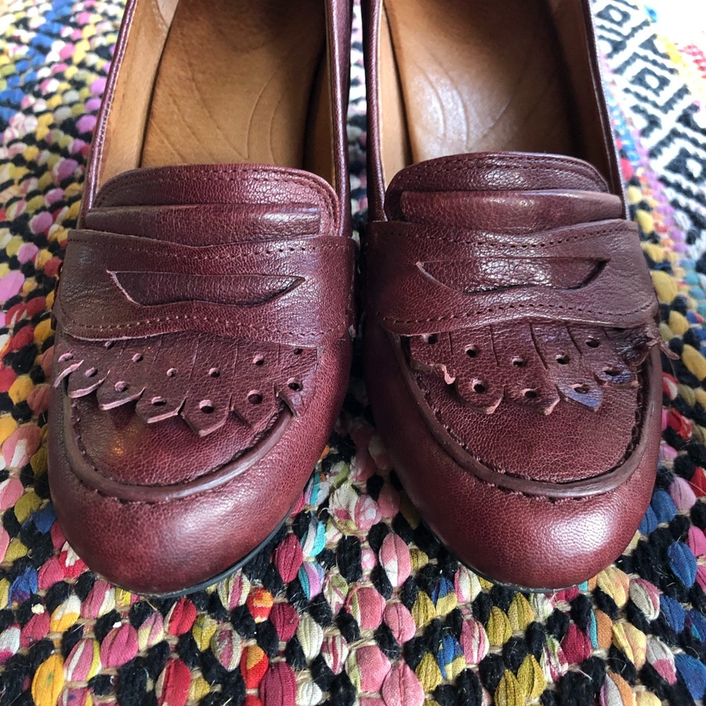 Clarks - Stacked Burgundy Penny Loafers - Size 7 - Picture 2 of 8